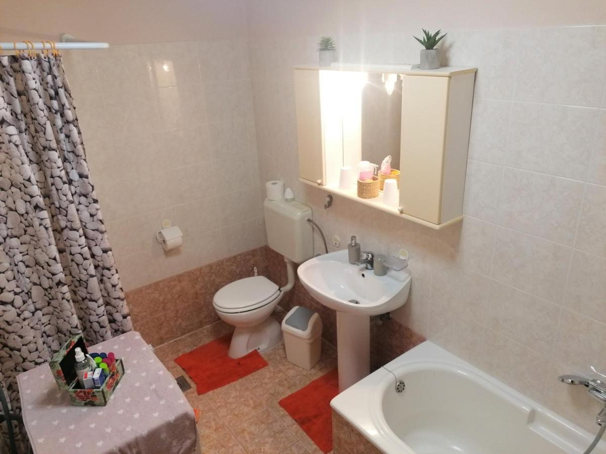 Apartment Oliva Pula Eksteriør billede